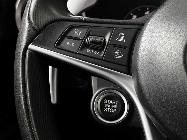 ALFA ROMEO Stelvio usata, con Adaptive Cruise Control