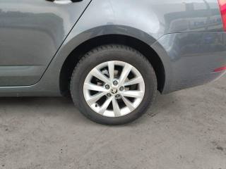 SKODA Octavia usata, con Park Distance Control