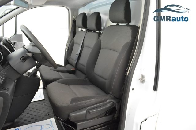 RENAULT Trafic usata 13