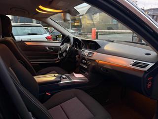 MERCEDES-BENZ E 200 usata, con Autoradio