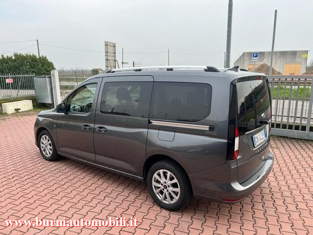 FORD Tourneo usata, con Autoradio