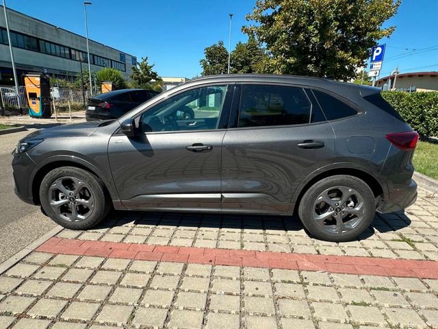 FORD Kuga usata, con Autoradio