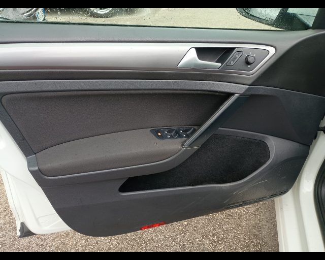 VOLKSWAGEN Golf usata 17