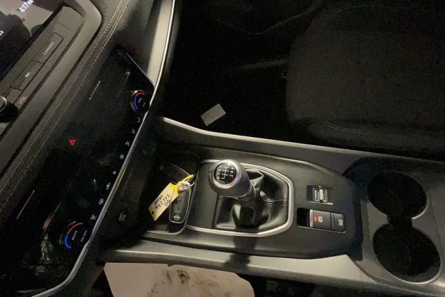 NISSAN Qashqai usata, con Fari LED