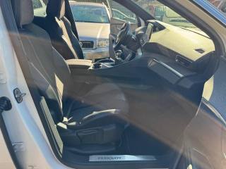 PEUGEOT 3008 usata, con USB