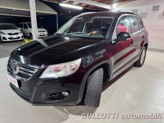 VOLKSWAGEN Tiguan usata, con USB
