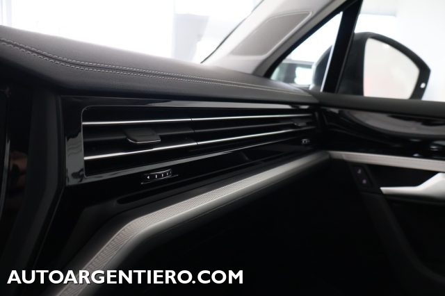 VOLKSWAGEN Touareg usata, con Controllo trazione