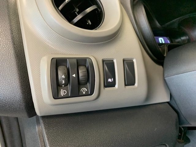 RENAULT Trafic usata, con Sensore di luce