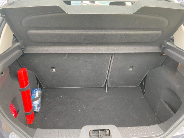 FORD Fiesta usata, con Chiusura centralizzata