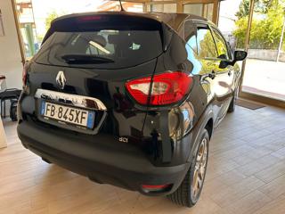 RENAULT Captur usata, con Autoradio
