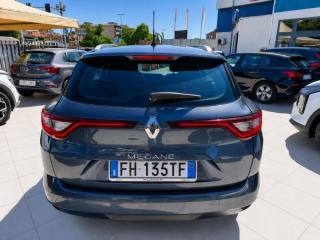RENAULT Megane usata, con Alzacristalli elettrici