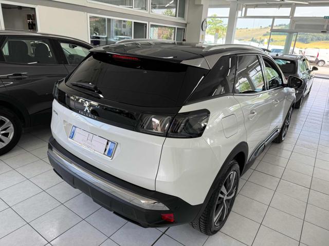 PEUGEOT 3008 usata, con Sedili sportivi