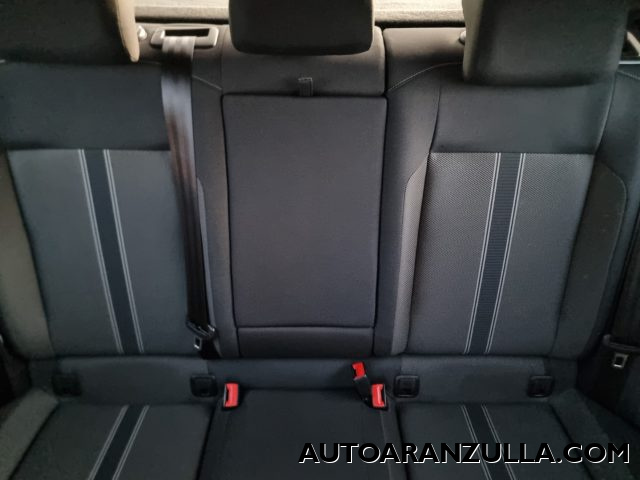 VOLKSWAGEN T-Roc usata, con Park Distance Control