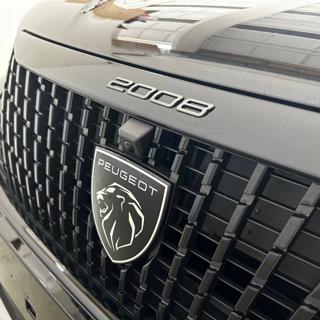 PEUGEOT 2008 usata, con Volante multifunzione