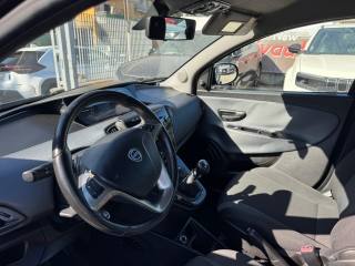 LANCIA Ypsilon usata, con Controllo trazione