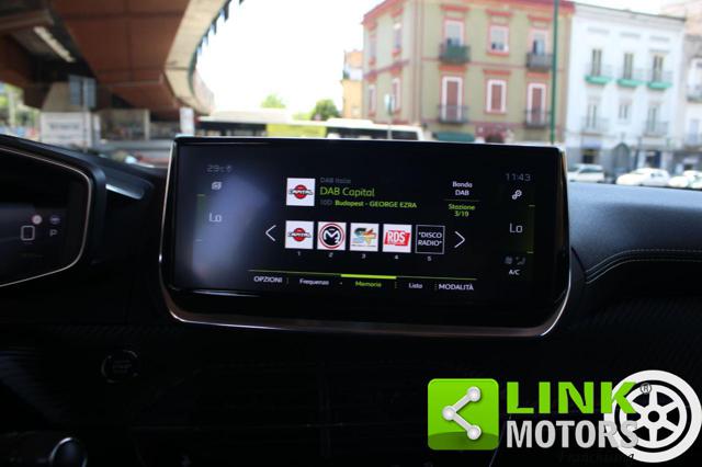 PEUGEOT 2008 usata, con Sedili sportivi