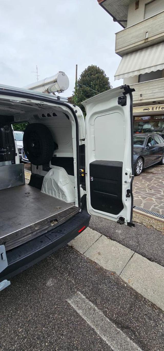FIAT Doblo usata, con Luci diurne