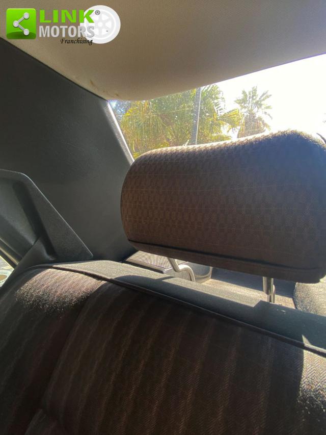 MERCEDES-BENZ 200 usata 38