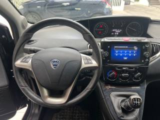 LANCIA Ypsilon usata, con Fendinebbia