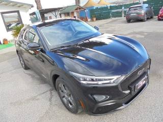 FORD Mustang Mach-E usata, con Specchietti laterali elettrici