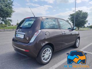 LANCIA Ypsilon usata, con Autoradio