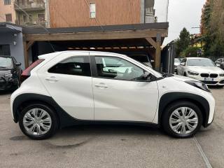 TOYOTA Aygo X usata, con Autoradio