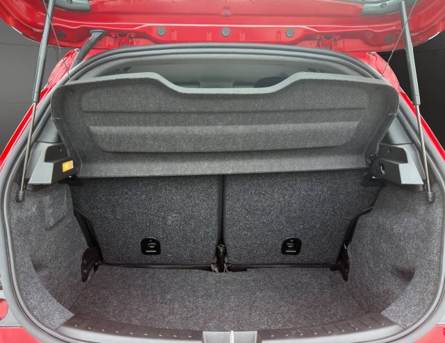 LANCIA Ypsilon usata, con Telecamera per parcheggio assistito
