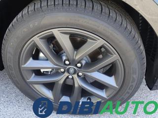 LAND ROVER Range Rover Velar usata, con USB