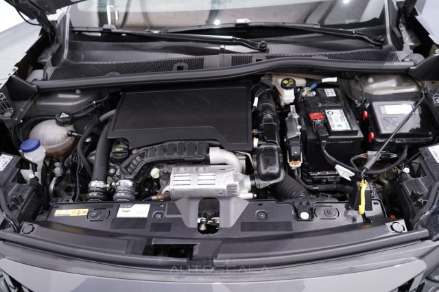 PEUGEOT 2008 usata, con Sensore di pioggia