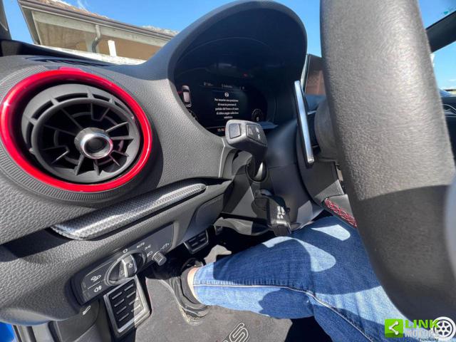 AUDI RS usata, con Volante multifunzione