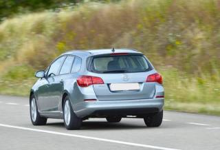 OPEL Astra usata, con Airbag