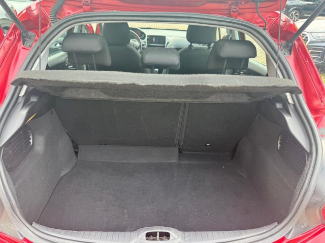 PEUGEOT 208 usata, con Sedile posteriore sdoppiato
