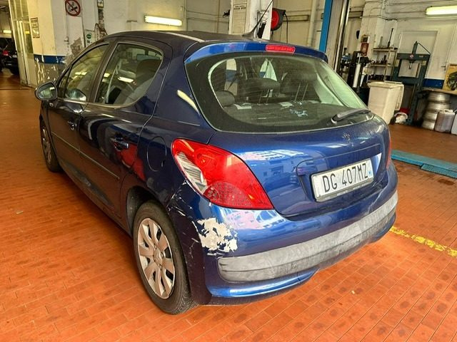 PEUGEOT 207 usata, con Autoradio