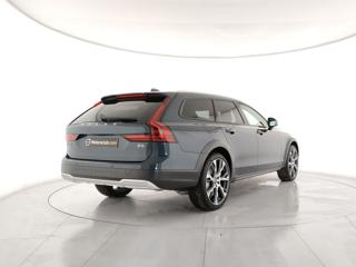 VOLVO V90 Cross Country usata, con Alzacristalli elettrici