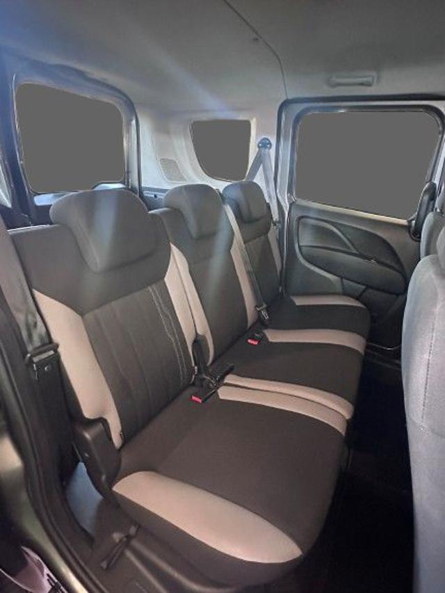FIAT Doblo usata, con Airbag Passeggero