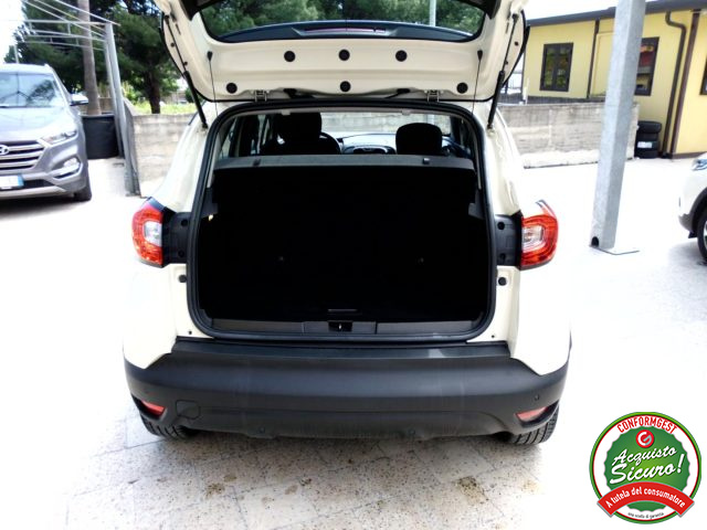 RENAULT Captur usata, con Hill holder