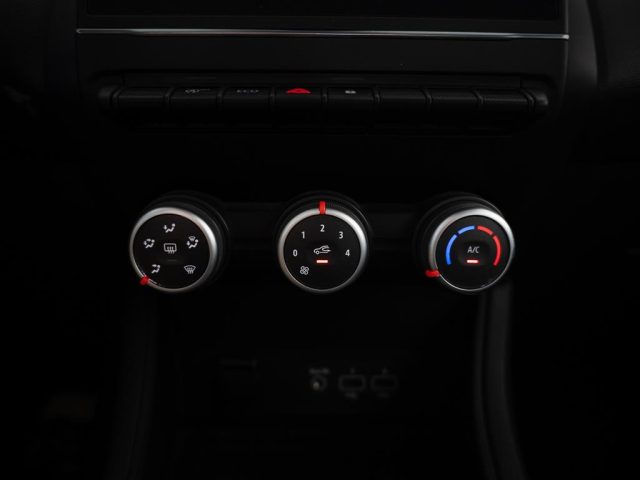 RENAULT Captur usata, con Fari LED