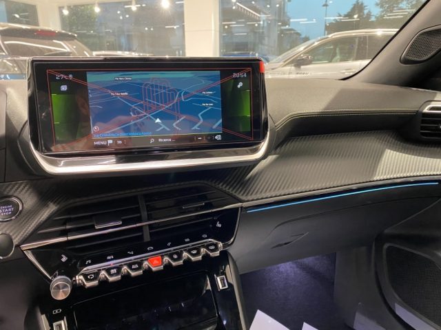 PEUGEOT 2008 usata, con Isofix