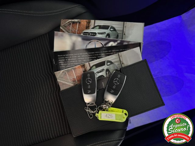 MERCEDES-BENZ GLA 200 usata, con Sedile posteriore sdoppiato