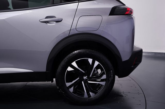 PEUGEOT 2008 usata, con Sensore di pioggia