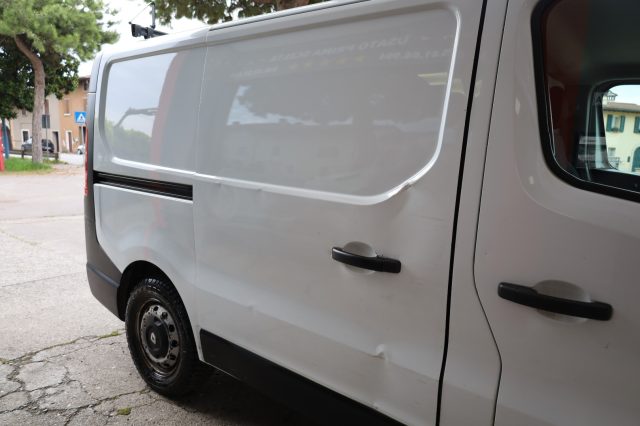 RENAULT Trafic usata 79