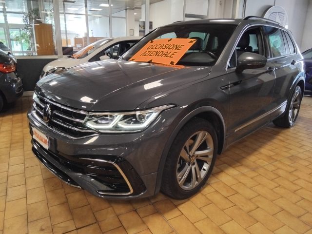 VOLKSWAGEN Tiguan usata, con Airbag laterali