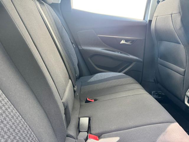 PEUGEOT 3008 usata, con Climatizzatore