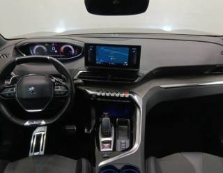 PEUGEOT 5008 usata, con Park Distance Control