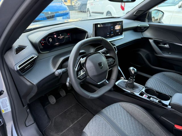 PEUGEOT 2008 usata, con Fari LED