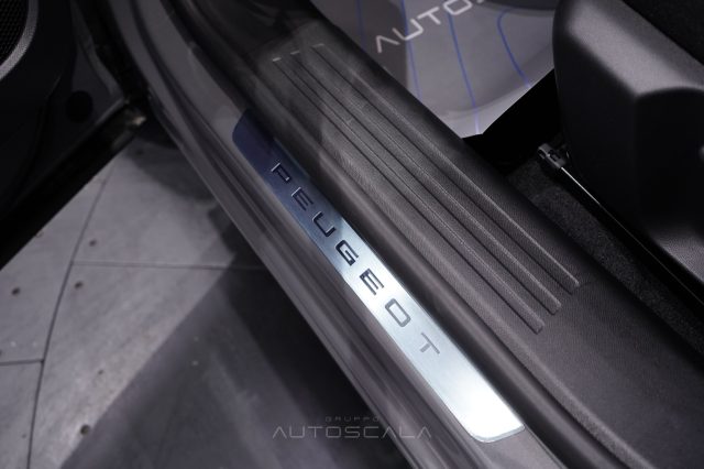 PEUGEOT 2008 usata, con Servosterzo