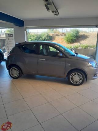 LANCIA Ypsilon usata, con Chiusura centralizzata