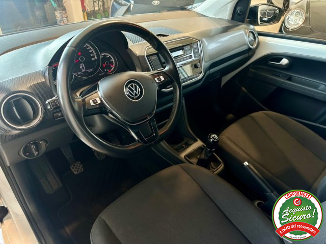 VOLKSWAGEN up! usata, con Boardcomputer