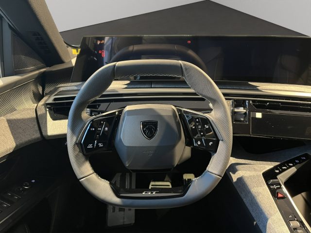 PEUGEOT 5008 usata, con Servosterzo