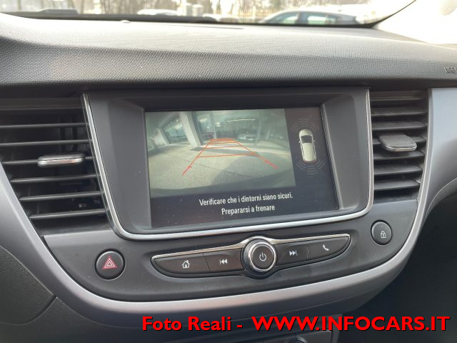 OPEL Crossland usata, con USB